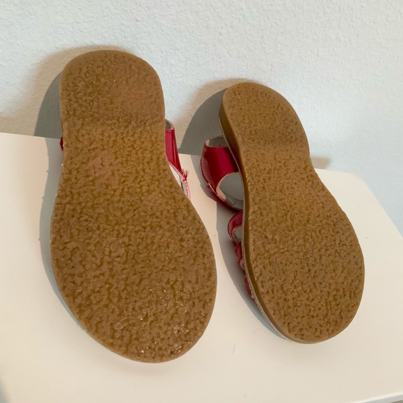 L'Amour Girl Sandals - Picture 3 of 3